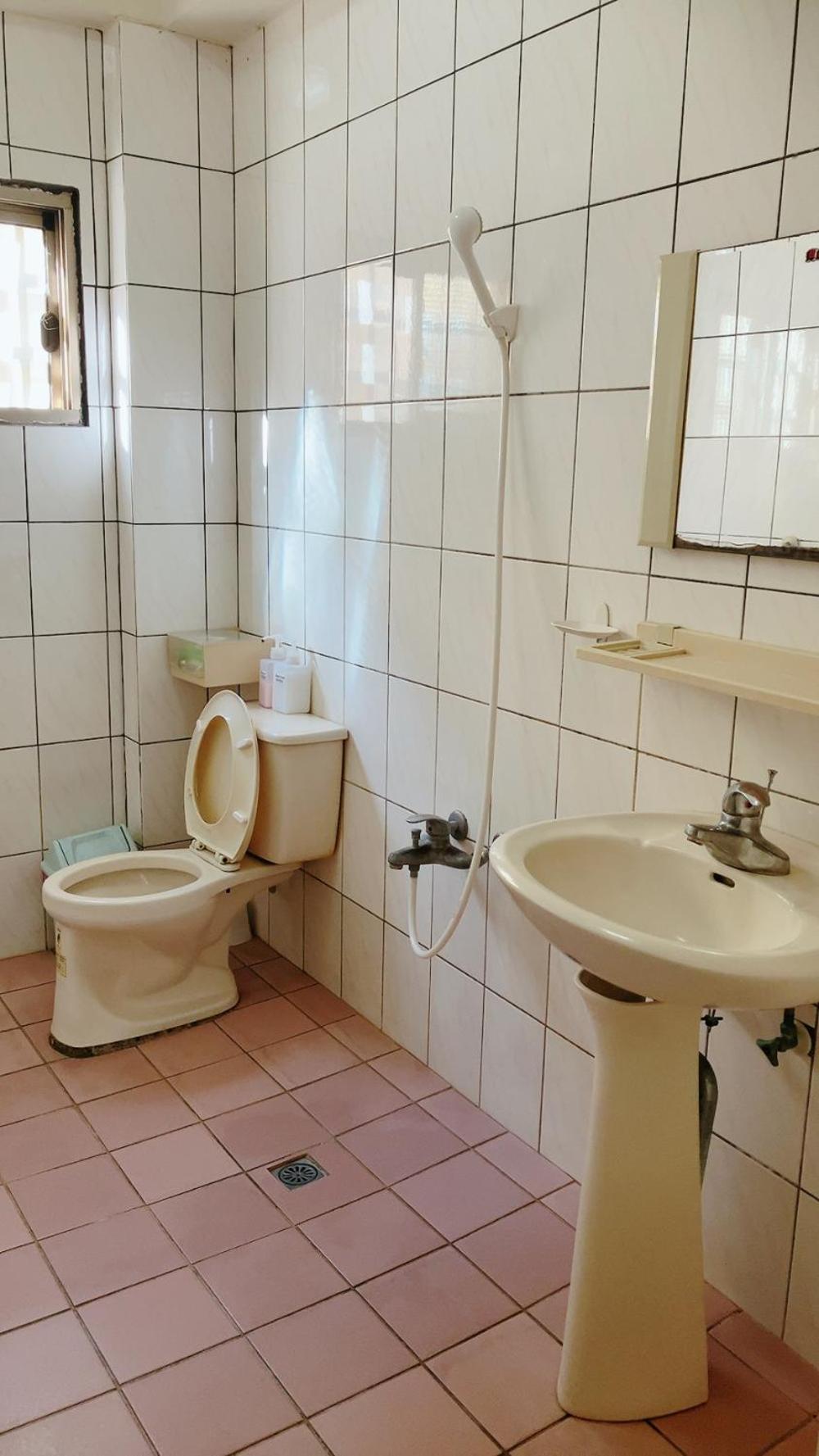 在路上 Apartman Lukang Kültér fotó